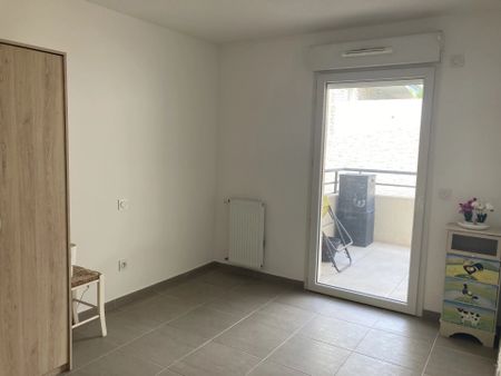 Location Appartement 2 pièces 37m² GRASSE 06130 - Photo 2