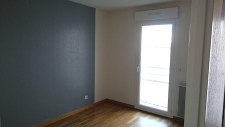 F2 APPARTEMENT A LOUER CAEN PORT DE PLAISANCE LIBRE 08/12/2025 - Photo 3