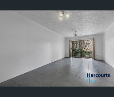 2/553 Samford Road, Mitchelton, Qld 4053 - Photo 3