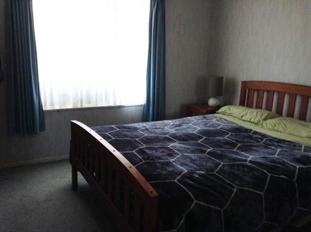 Levin - 2 Bedrooms - Photo 3