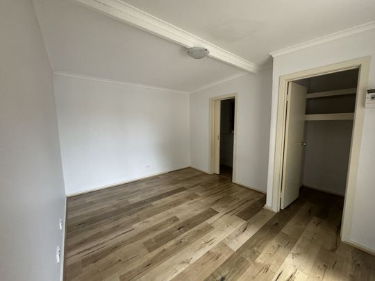 Charming 1-Bedroom House in Altona Meadows - WATER USUAGE BILL INCLUDED - Photo 1