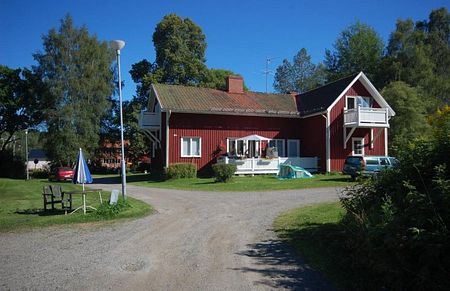 Järnvägsparken: Stor tvåa med snedtak - Foto 2