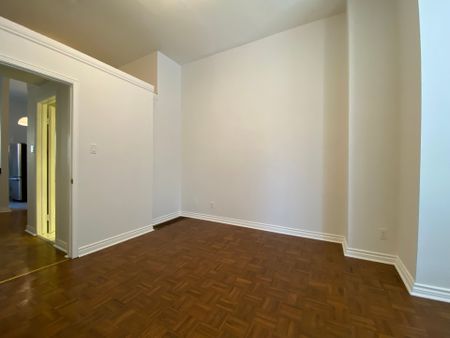 For Lease - 202 Gerrard Street Unit# 1, Toronto, Ontario - Photo 3