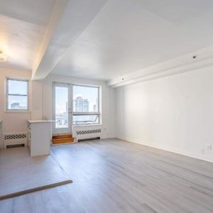 🏙️ Apt 2 ch, 8ᵉ étage | UN MOIS GRATUIT | métro Guy-Concordia - Photo 2