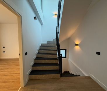 Vila 4 camere Tunari, 3 min. școală Americana - Photo 6