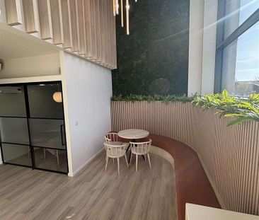 1 bedroom in a flat share to rent - Photo 5