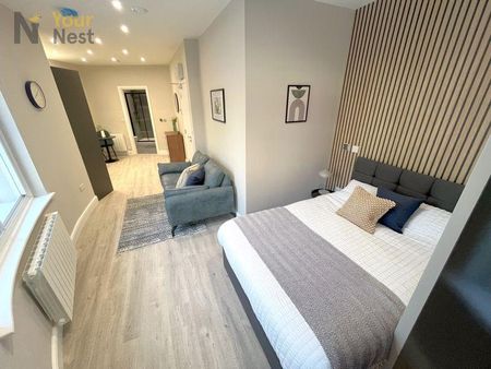 Studio to rent - Photo 3