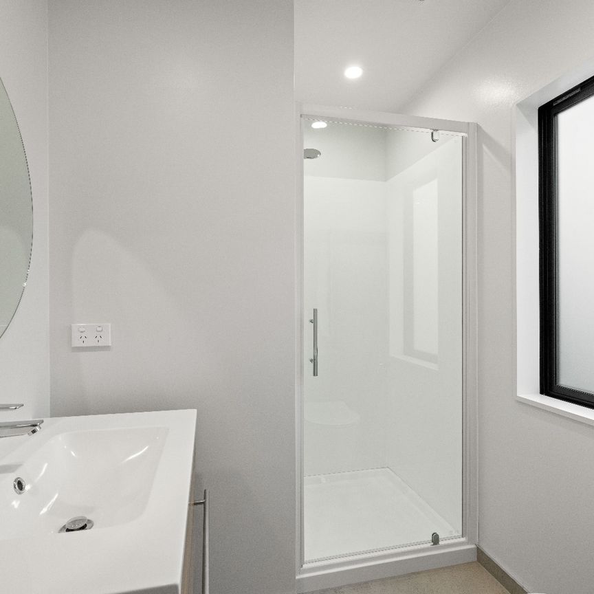 43 New Brighton Road, Shirley - Photo 1