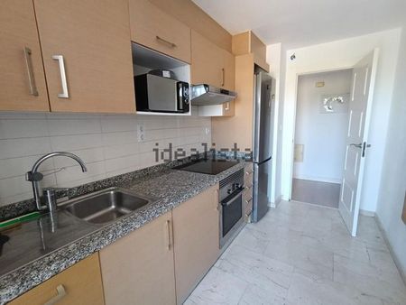 Alquiler de piso en Calle Diamante - Photo 2