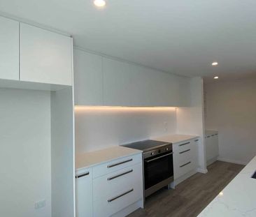 PRESTONS PARK - FOUR BEDROOM EXECUTIVE HOME - Photo 3