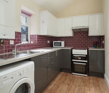 Fantastic 3 bedroom property - Photo 2