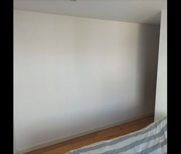 Room in a Shared Flat, Altyre Road, CR0 - Photo 2