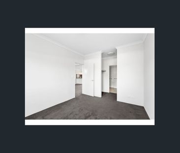 TWO BEDROOM APARTMENT WITHIN WALKING DISTANCE TO LOCAL AMENITY! - Photo 2