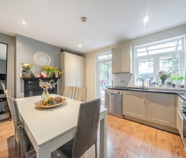 3 bedroom terraced house to rent - Photo 5