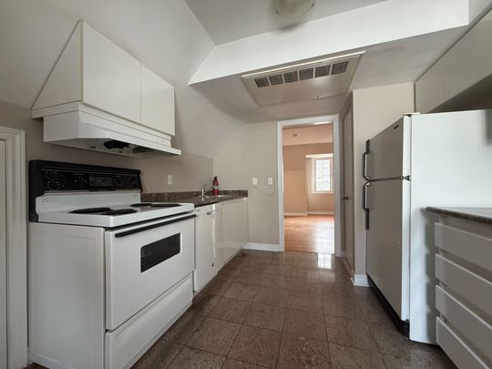 For Lease - 228 St George Street Unit# 7, Toronto, Ontario - Photo 1