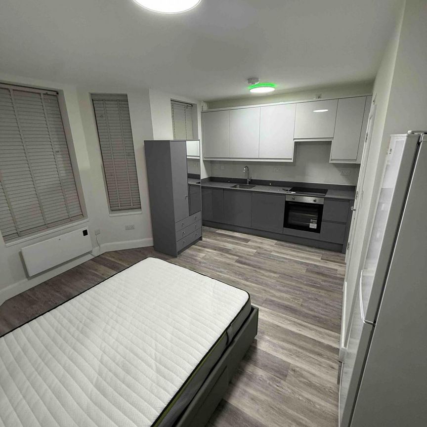 Studio Flat to rent Ealing Road, Wembley HA0 - Photo 1