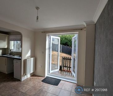 3 bedroom detached house to rent - Photo 2