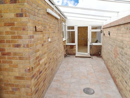 Ness Road, Cambridge, Burwell - Photo 5