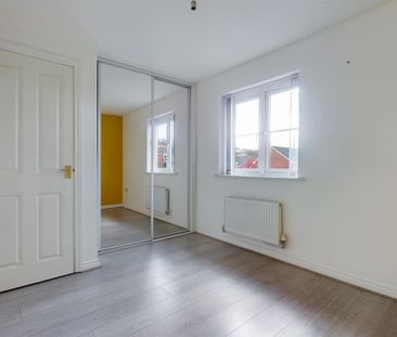 2 bedroom semi-detached house to rent - Photo 5