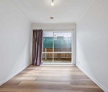 PREMIUM FAMILY HOME IN SOUGHT AFTER LOCATION - Photo 4