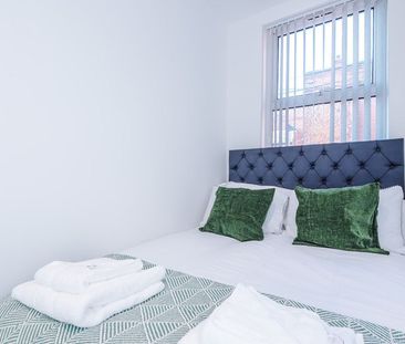 Adrian Street - Photo 6