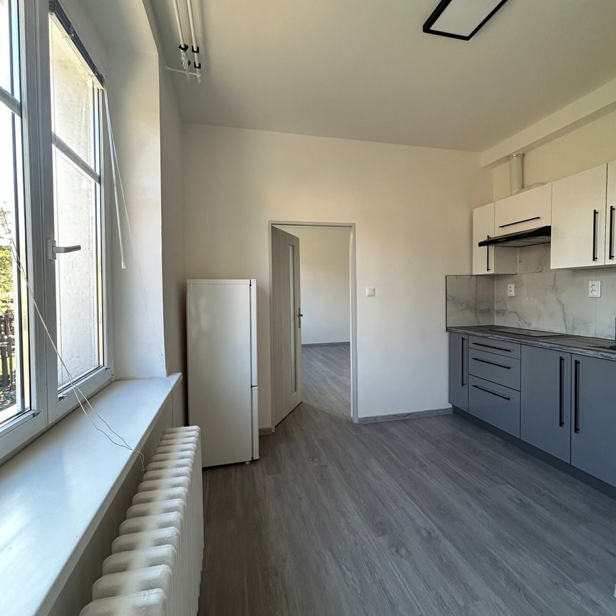 Pronájem bytu 1+1 34 m² - Photo 1