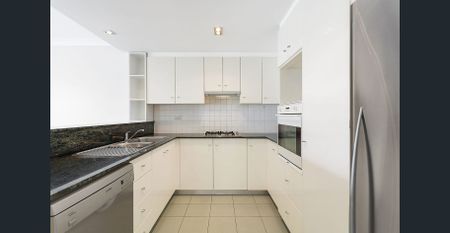 Two-Bedroom Haven in North Sydney - Photo 3