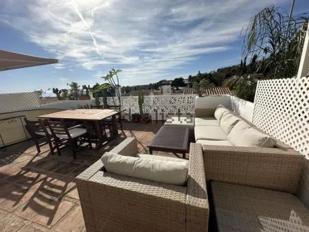 Alquiler de chalet adosado en Calle los Fandangos - Photo 5