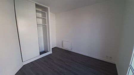 location Appartement T3 DE 74.2m² À VERSAILLES - Photo 4
