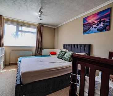 3 bedroom semi-detached house to rent - Photo 6