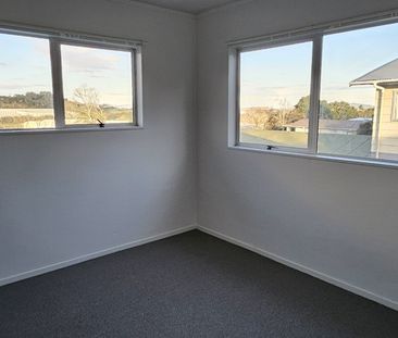 Freshly Updated Two Bedroom Unit - Photo 2