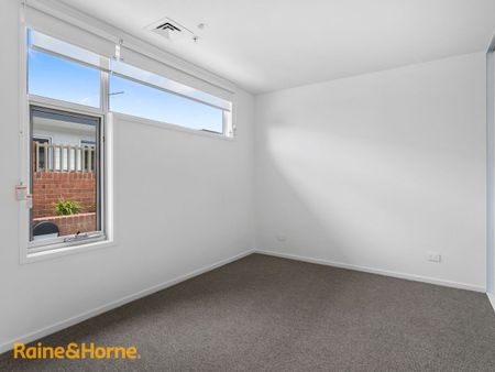 2/10 Church Street, Kingston, TAS 7050 - Photo 3