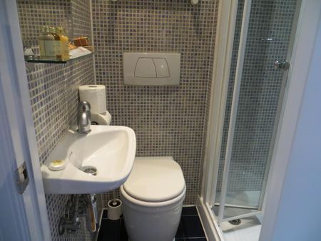 Studio flat to rent in Hammersmith, London W6 - Bills included - Photo 4