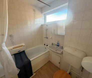4 bedroom property to rent - Photo 6