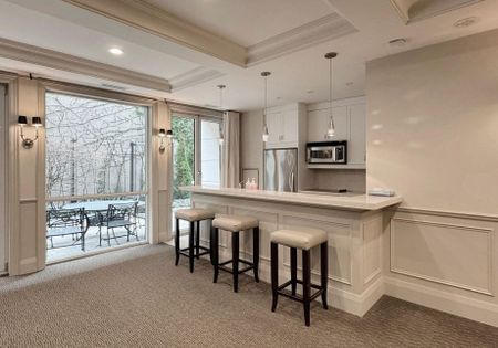 For Lease - 25 Scrivener Square Unit# 411, Toronto, Ontario - Photo 4