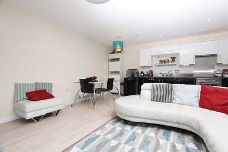 Kiln Lodge, Trout Road, West Drayton, UB7 - Photo 4