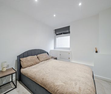 Liskeard Gardens, London, SE3 - Photo 6