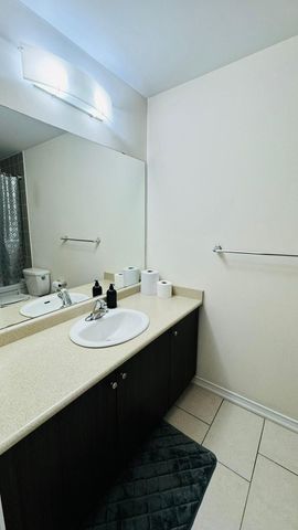 For Lease - 30 Golden Springs Drive Unit# ROOM, Brampton, Ontario - Photo 4