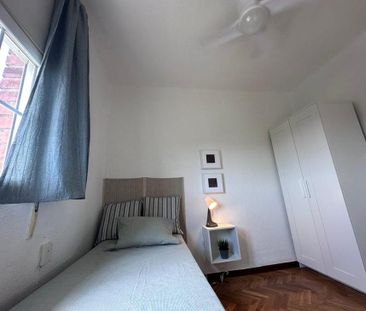 Calle de Guillermo Pingarron, Madrid, Community of Madrid 28018 - Photo 1