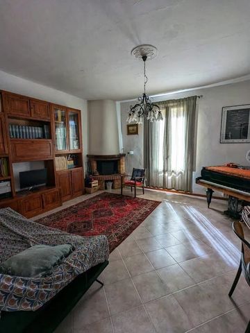 Via dello Spedaluzzo della Ruota, Florence, Tuscany 50139 - Photo 2