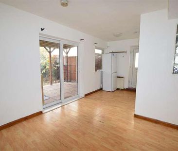 Furnival Avenue, Slough, SL2 - Photo 2