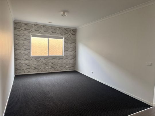 13 Riviera Drive, Hillside - Photo 1