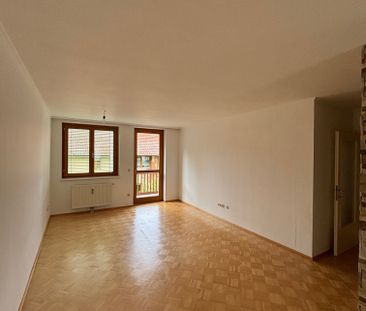 NEUE KÜCHE - Geräumige 3-Zimmer-Wohnung mit Balkon und Carportparkplatz - Foto 3
