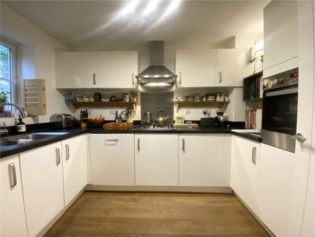 3 bedroom terraced house to rent - Photo 5
