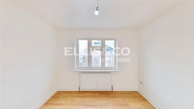 4 bedroom terraced house to rent - Photo 1