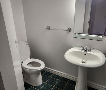 For Lease - 417 Taylor Mills Drive Unit# (Bsmt), Richmond Hill, Ont... - Photo 2