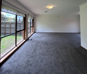 140 Centre Dandenong Road, Dingley Village VIC 3172 - House For Ren... - Photo 6