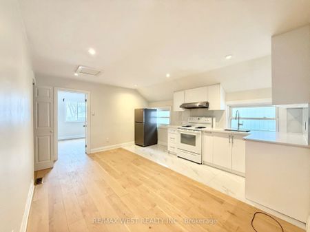 4 Sutherland Avenue #2nd Flr - Photo 3