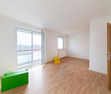 Willkommen Zuhause! Geräumige 4-Zimmer-Wohnung mit großem Südbalkon! - Photo 1