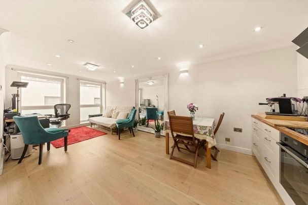 2 bedroom flat to rent - Photo 1
